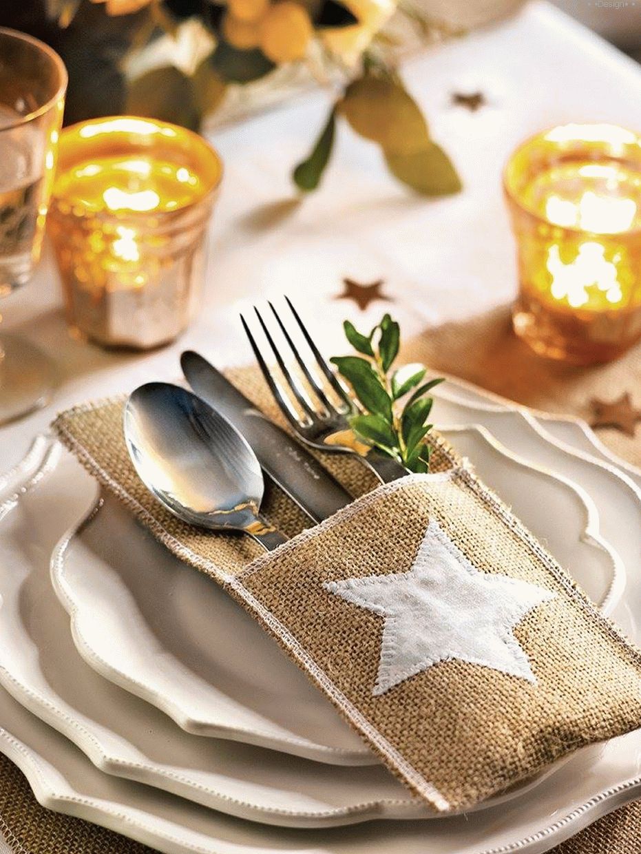 how to decorate the table for the new year