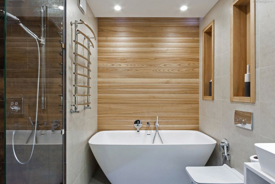 wood bathtub